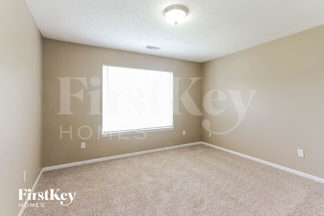 Building Photo - 353 Watercress Way