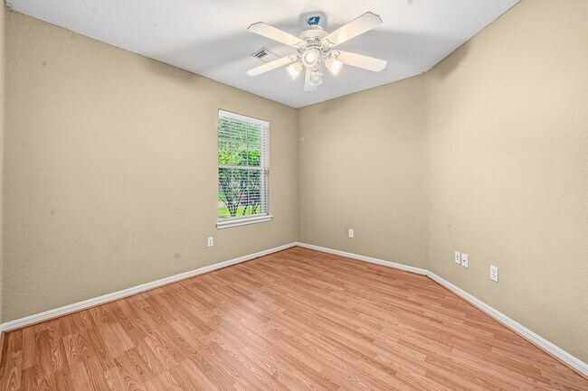Building Photo - 17935 Rose Hill Park Ln