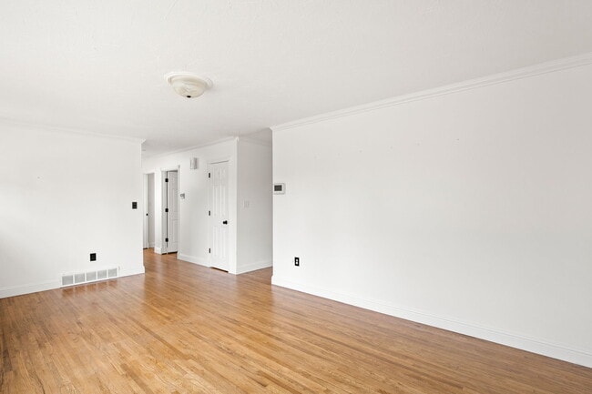 Building Photo - 1004 11th St NW