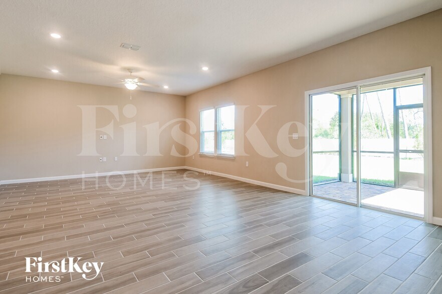Building Photo - 385 Stone Arbor Ln