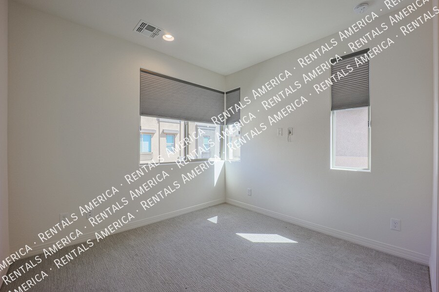Building Photo - 7441 E Via De Luna Dr