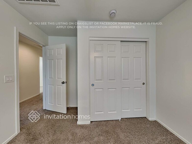 Building Photo - 18190 W Ida Ln