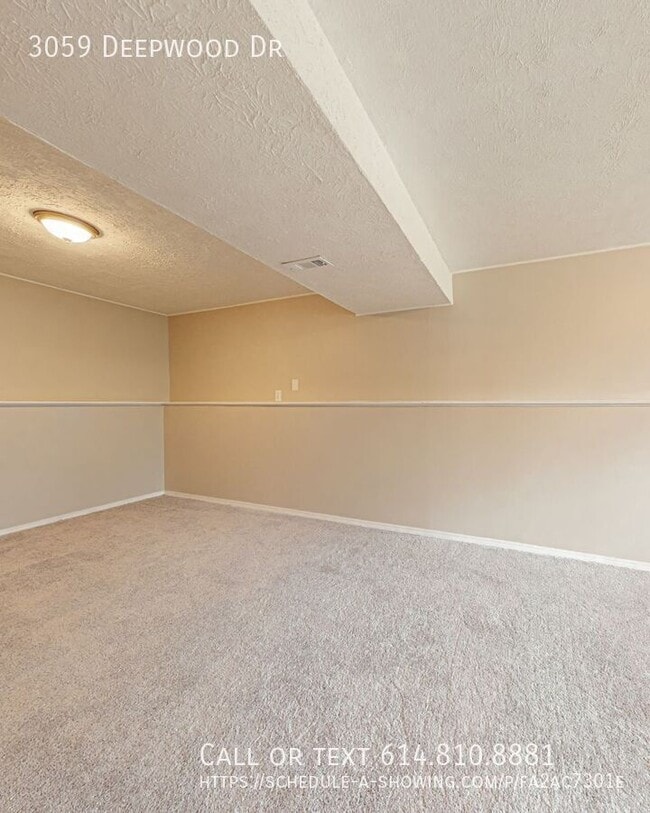 Building Photo - 3059 Deepwood Dr