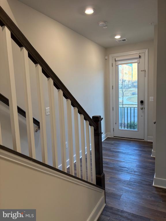 Building Photo - 139 Rubens Dr