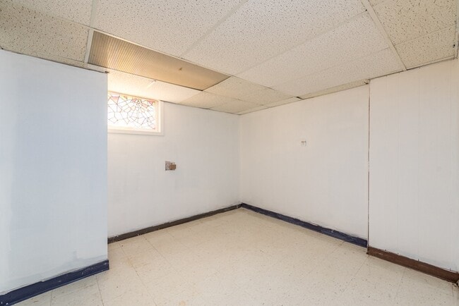 Building Photo - 2030 Wright Ave