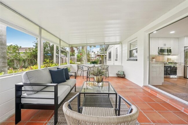 Building Photo - 311 Shore Dr E