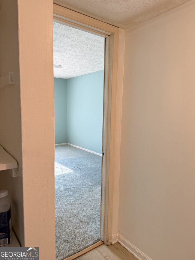 Building Photo - 3237 Abbeywood Dr