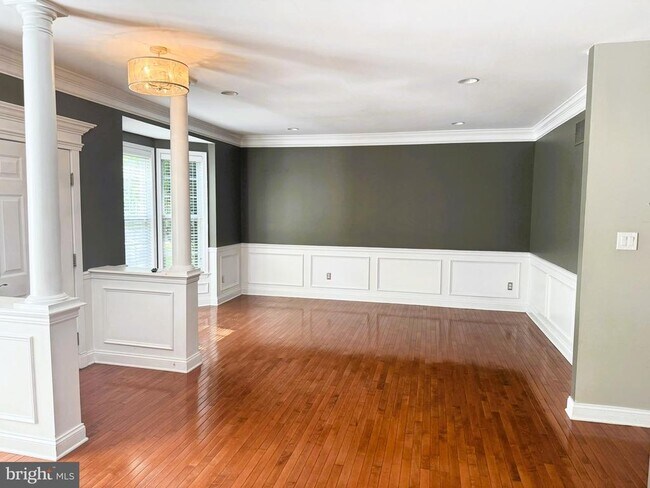 Building Photo - 82 Brecknock Ct