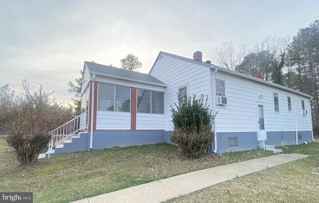 Building Photo - 7239 Jericho Rd
