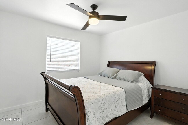 Building Photo - 408 San Blas Dr