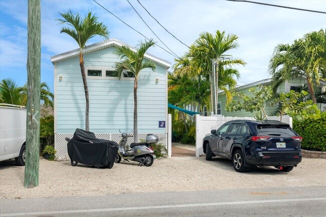 Building Photo - Sunset Harbor at Cow Key Marina 6 month furnished rental