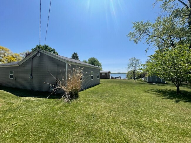 Building Photo - 5230 Spring Grove Ave