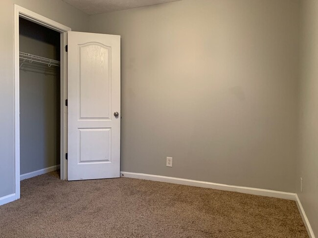 Building Photo - 946 Cobbler Dr