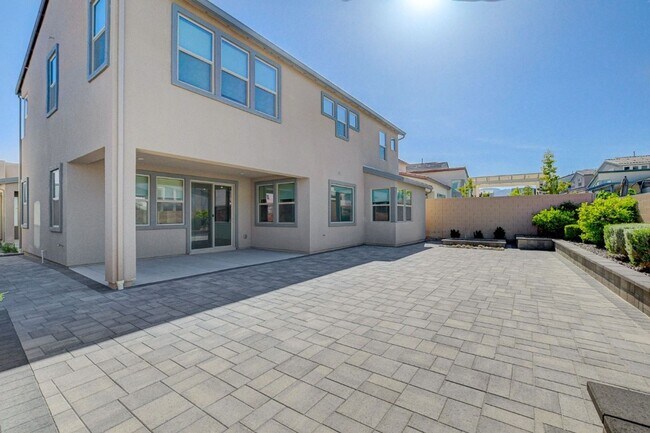 Building Photo - 10280 Timberline Valley Ave