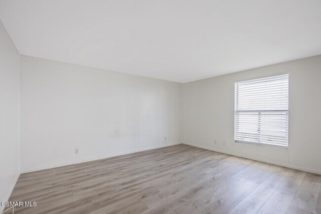 Building Photo - 31555 Lindero Canyon Rd