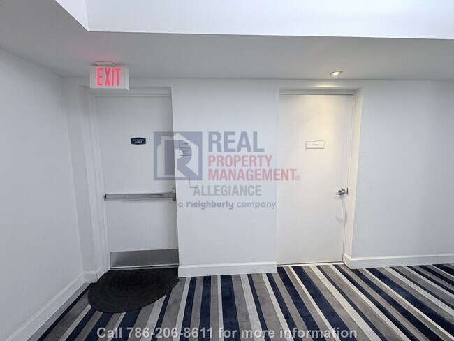 Building Photo - Modern 2BR/2BA Condo in Aventura – Furnish...