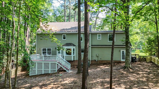 Building Photo - Beautifully Refreshed 4 Bedroom 3 Bath Col...
