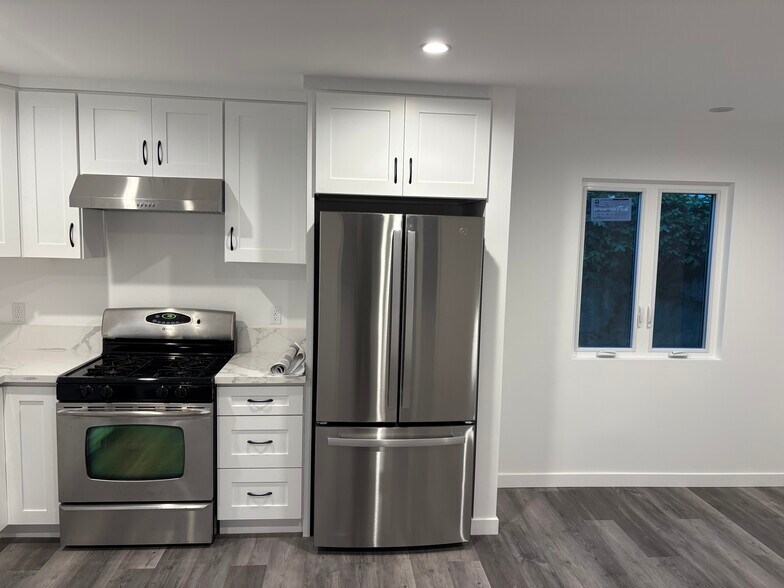 Kitchen - 231 Vista Ave