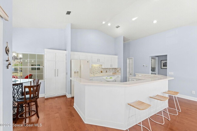 Building Photo - 662 Rossmoor Cir