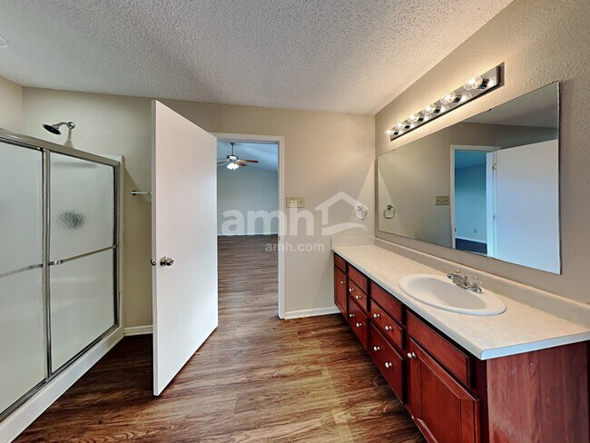 Building Photo - 9471 W Quarter Moon Dr