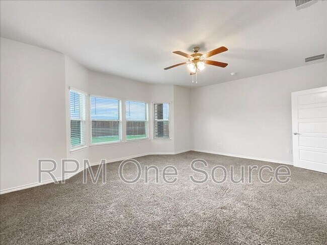 Building Photo - 4009 Savoy Wy