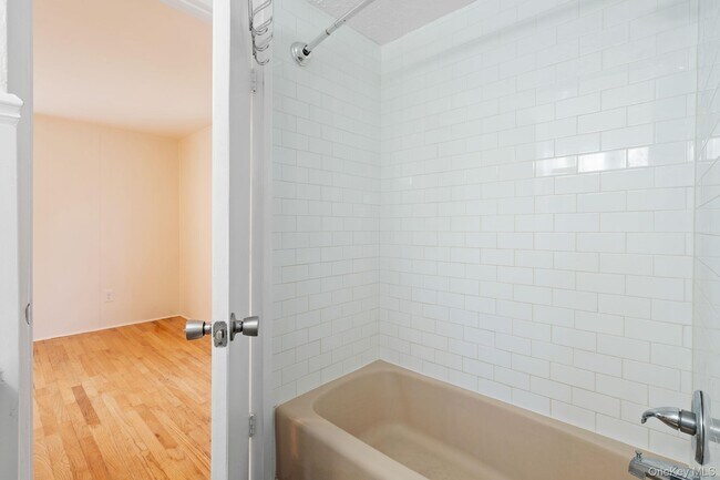 Building Photo - 1 2nd St