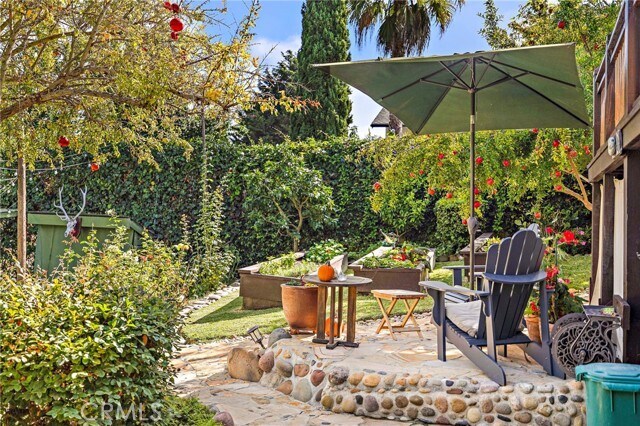 Building Photo - 773 St Ann's Dr