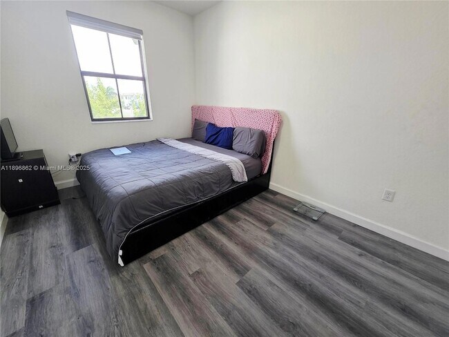 Building Photo - 13130 SW 232nd Ter