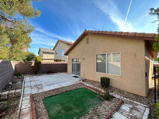 Building Photo - SANTA BARBARA AT SUMMERLIN