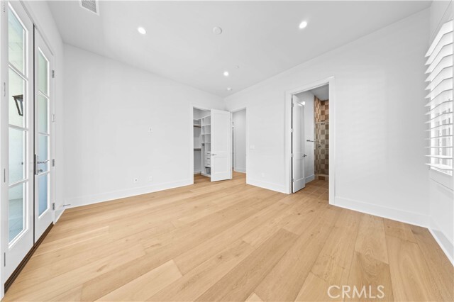 Building Photo - 233 Pinnacle