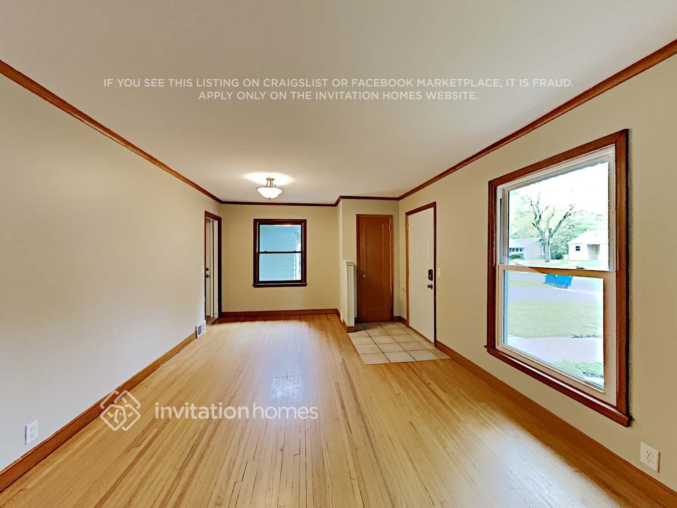 Building Photo - 2940 Orchard Ave N