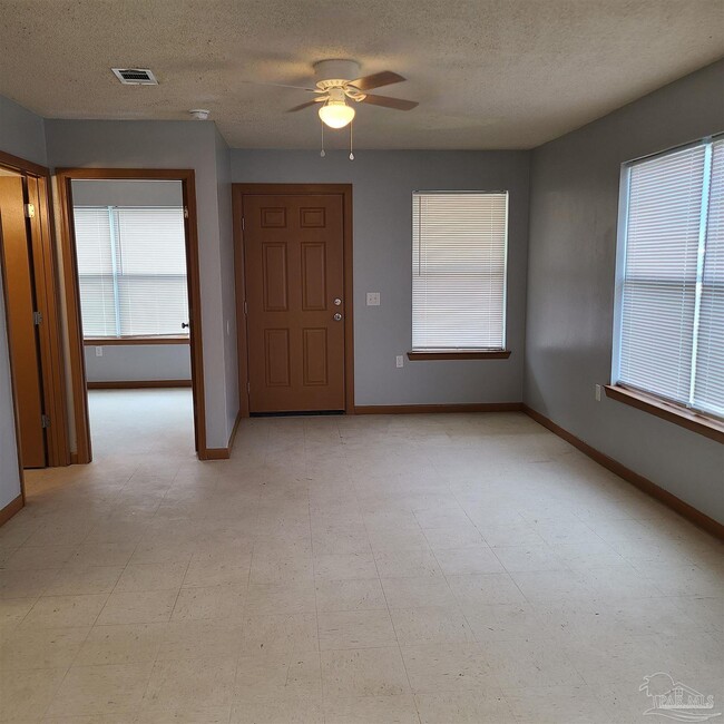 Building Photo - 1420 N 52nd Ave