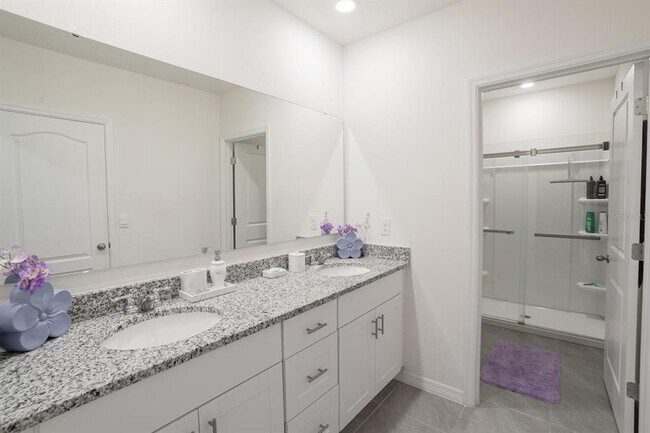 Building Photo - 1456 Isleta Lp