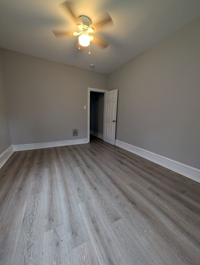 Building Photo - Now Showing!