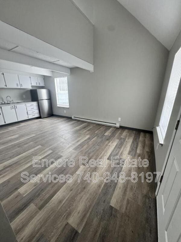 Building Photo - 563 Brookside Ct