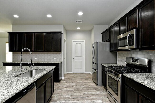 Building Photo - 201 Red Matador Ln