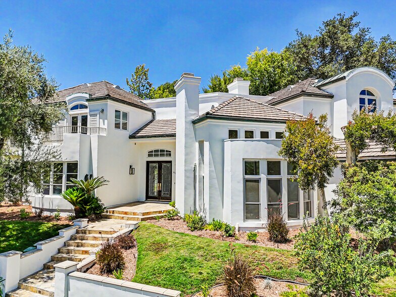Building Photo - 3907 Peartree Pl