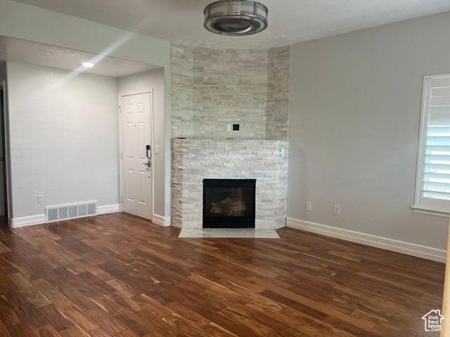 Building Photo - 7241 Brittany Park Ave