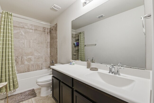 Building Photo - 1026 Bayou Meadow Dr