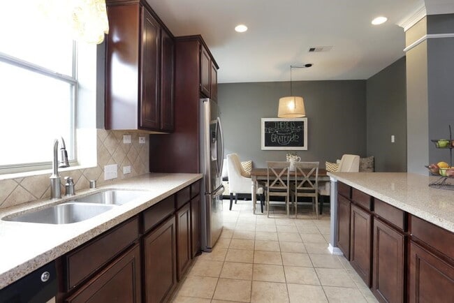 Building Photo - 6314 Tolstin Lakes Ln