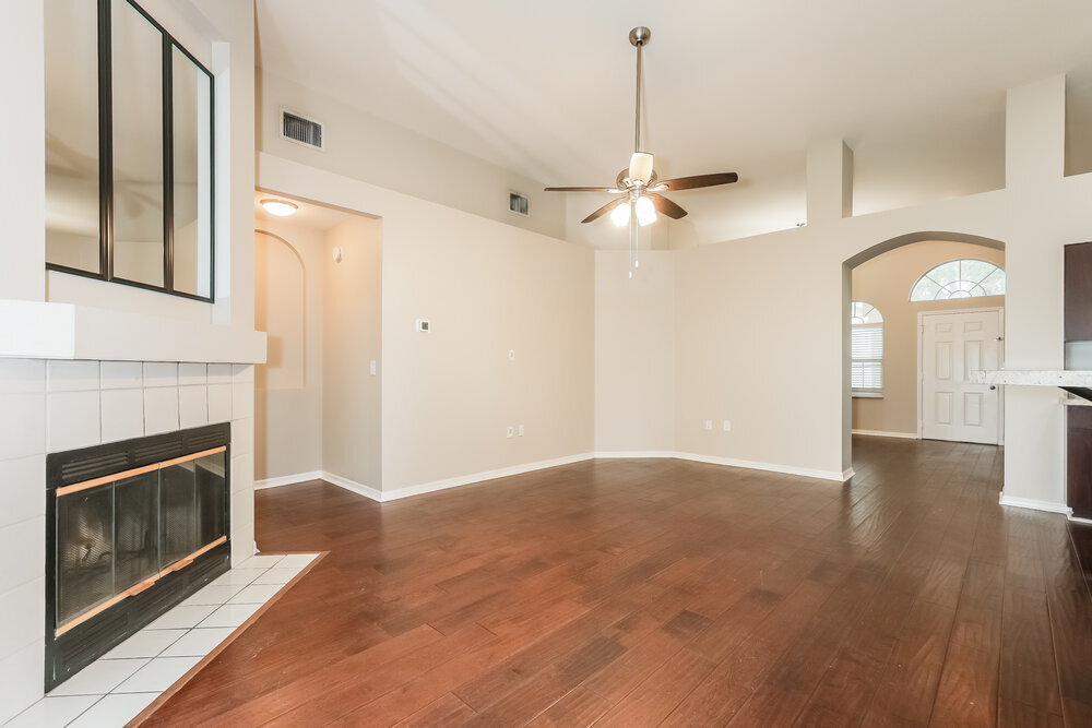 Building Photo - 2014 Cattleman Dr