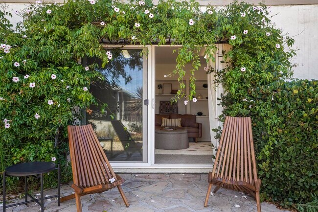 Primary Photo - 3640 Princeton Ave