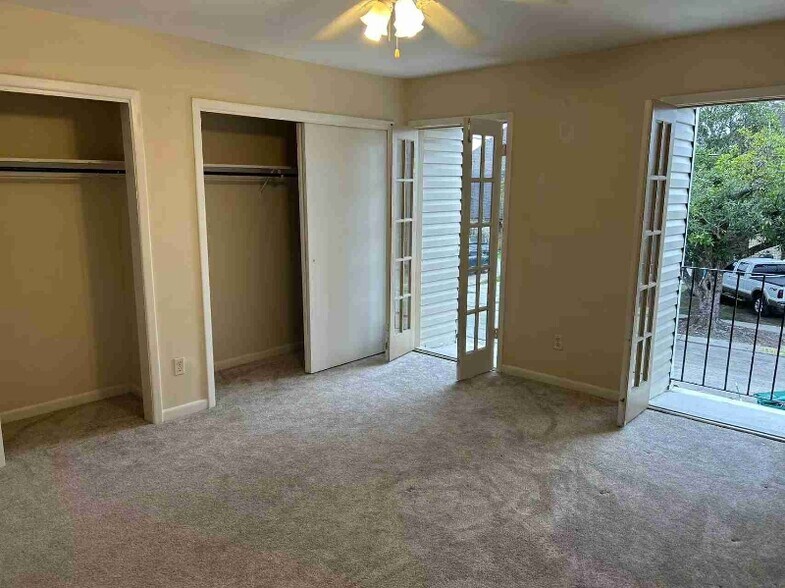 Building Photo - 3731 Bunker Hill Dr