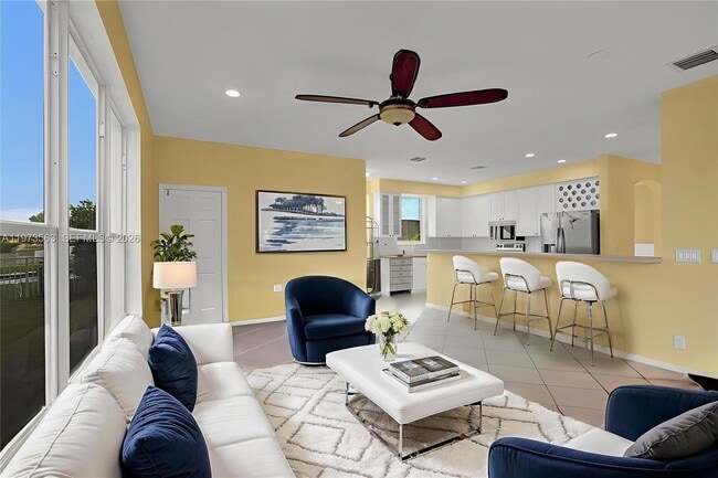 Building Photo - 751 SW 191st Ave