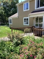 Building Photo - 5826 Highland Ter