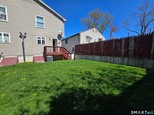 Building Photo - 148 Granfield Ave