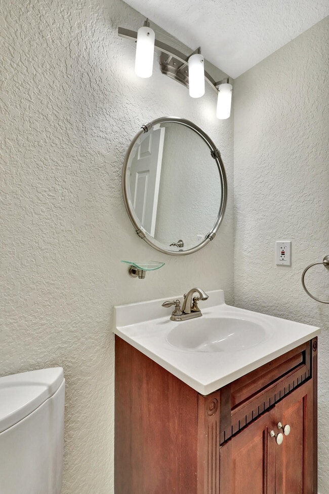 Building Photo - 3516 Harbor Cir