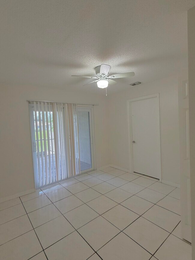 Building Photo - 13790 Bottlebrush Ct
