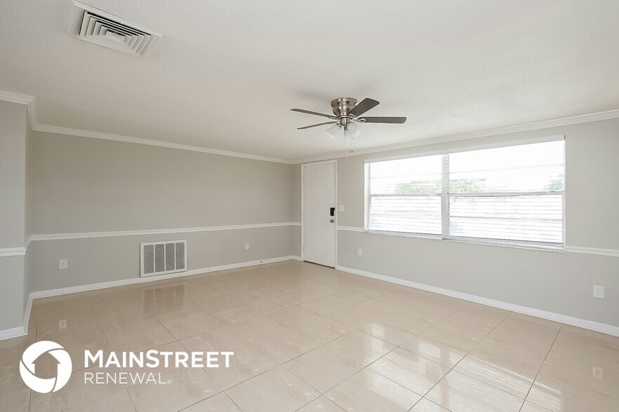 Building Photo - 7205 Moravian Dr