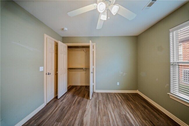 Building Photo - 288 Copper Oaks Dr